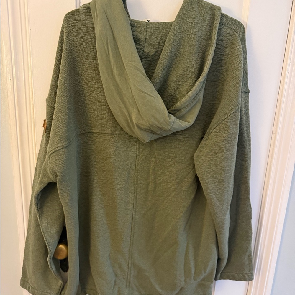 NWT Roxy olive green button up shacket large - Picture 5 of 6